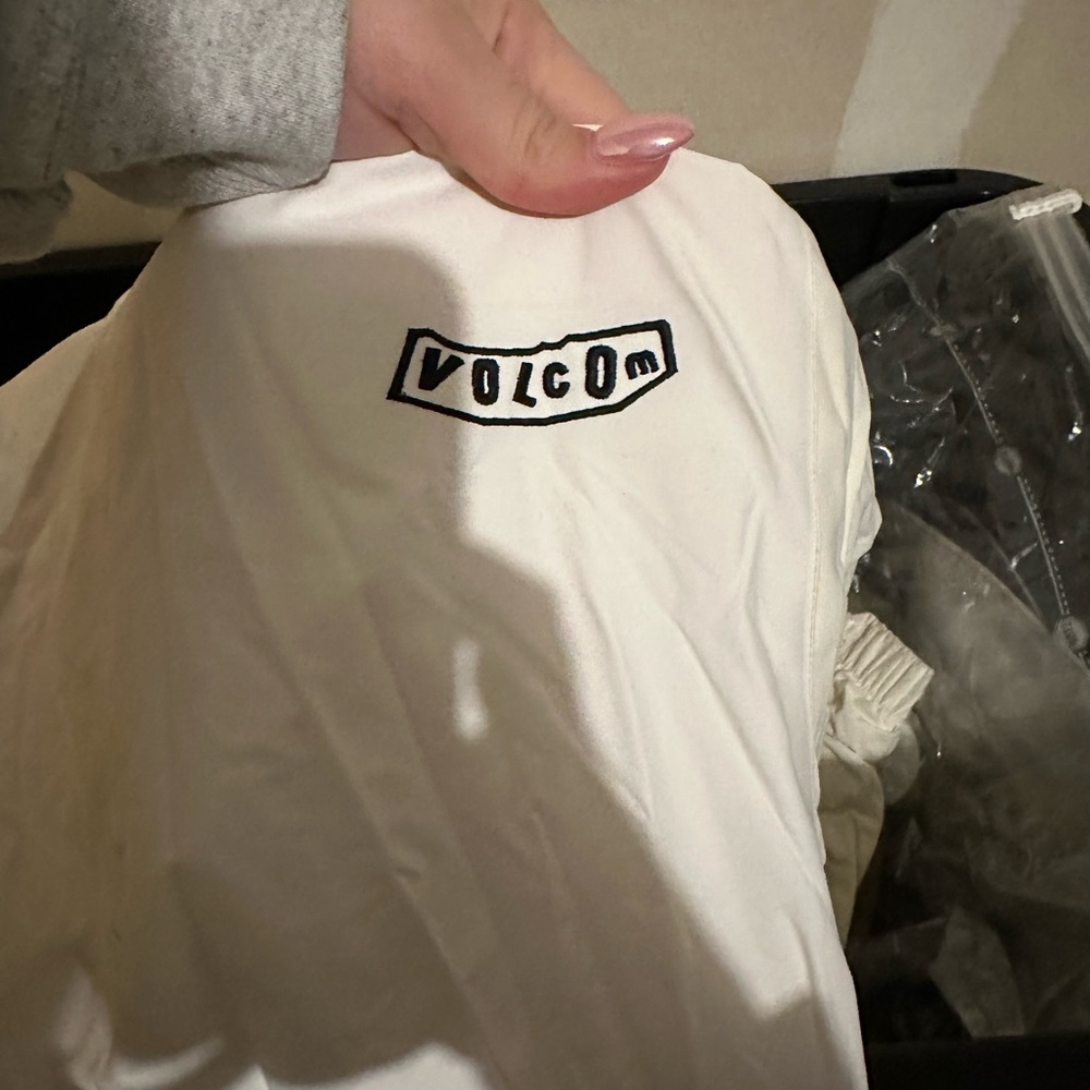 Volcom Jacket - image 6